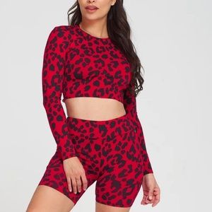 LiCi Fit Amore Long Sleeve Crop Top